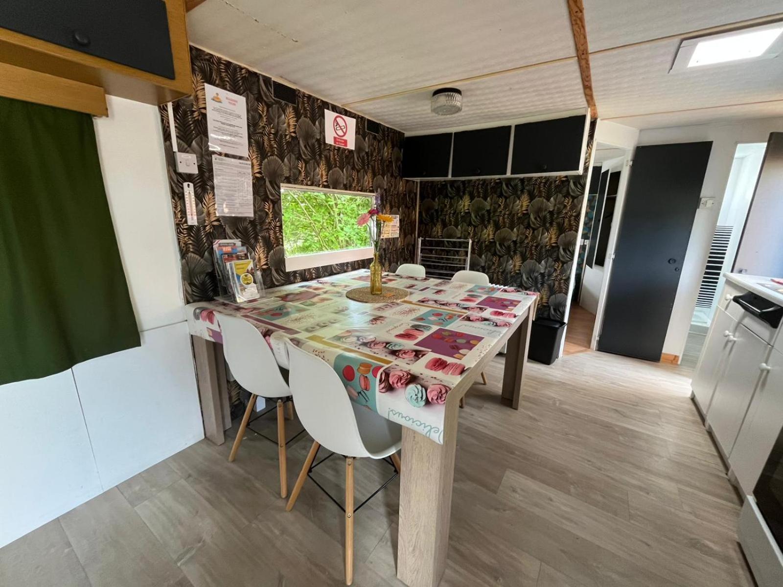 Gite "Home" - Piscine Juvigny Les Vallees エクステリア 写真