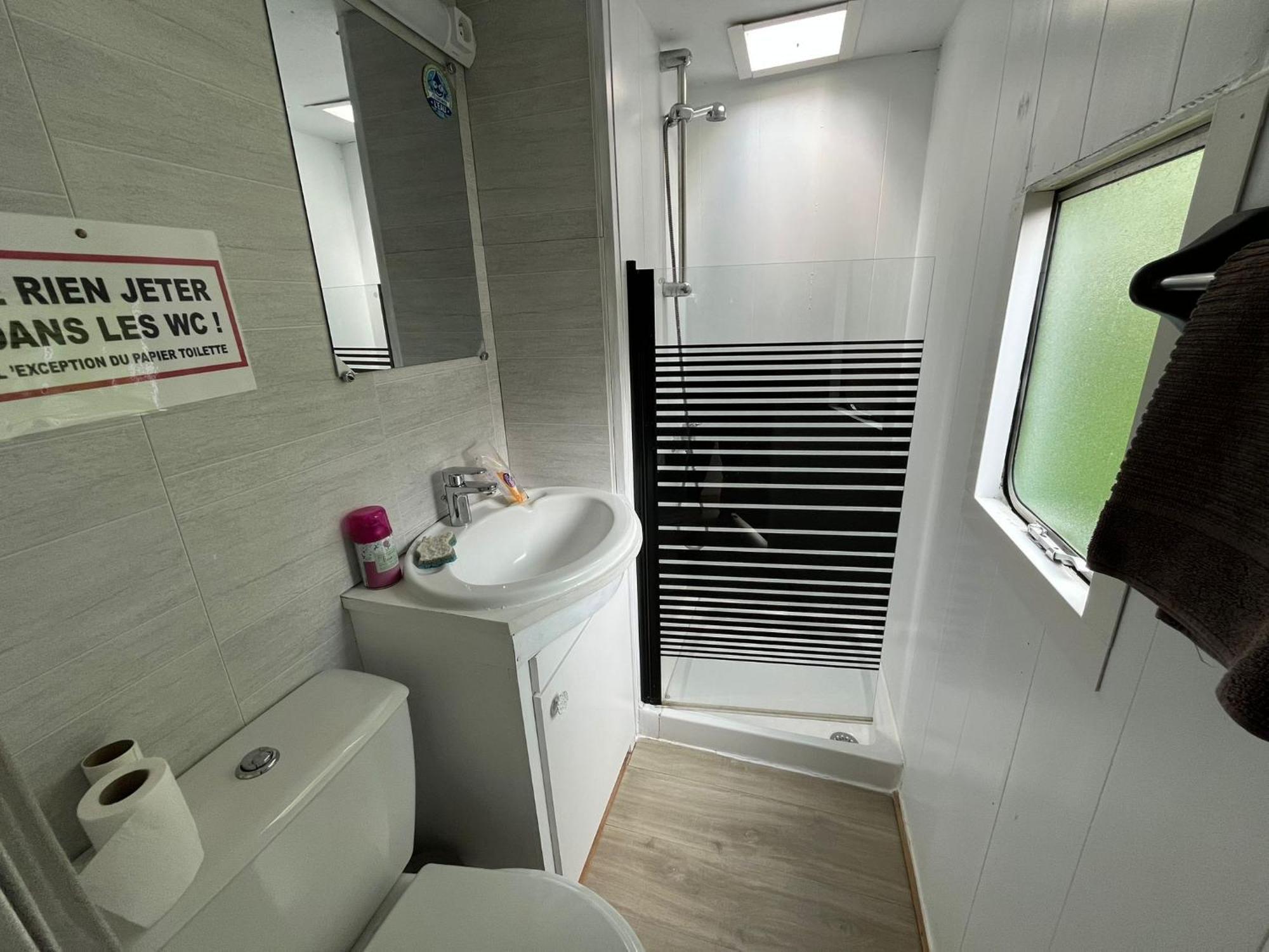 Gite "Home" - Piscine Juvigny Les Vallees エクステリア 写真