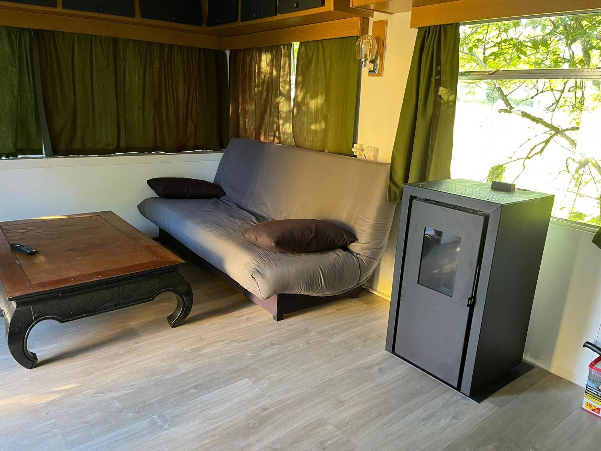 Gite "Home" - Piscine Juvigny Les Vallees エクステリア 写真